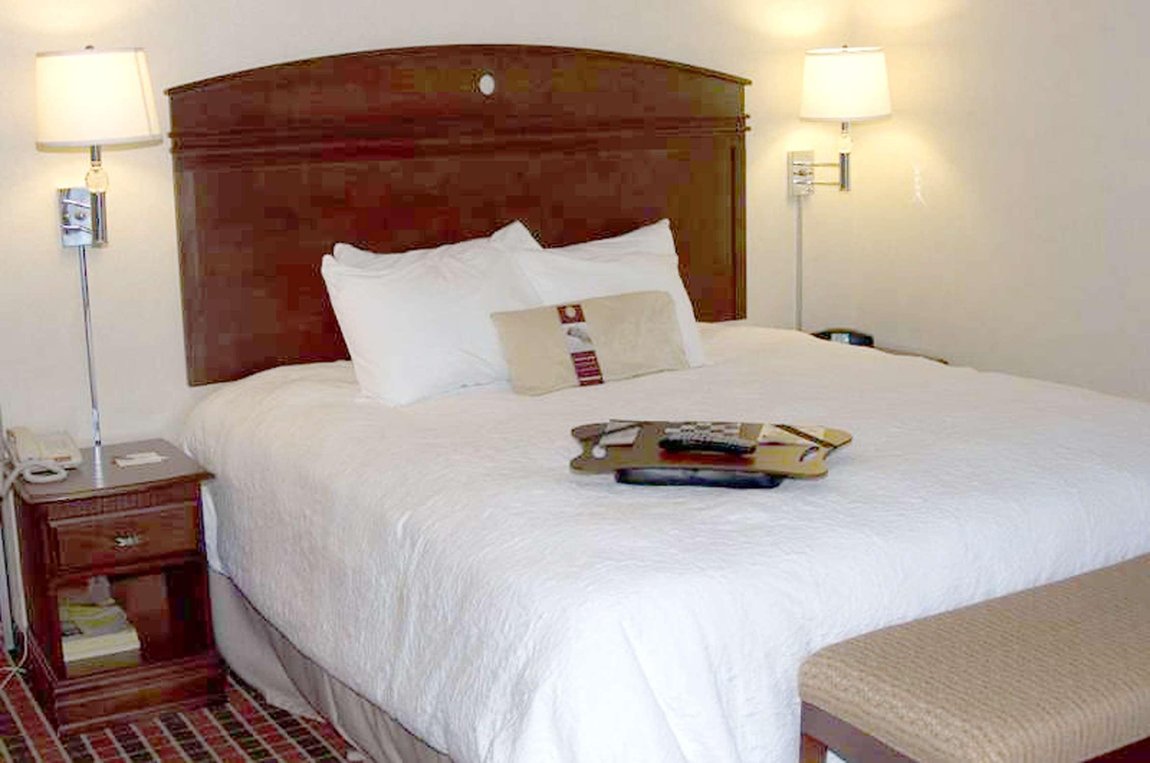 hampton inn and suites dayton airport
