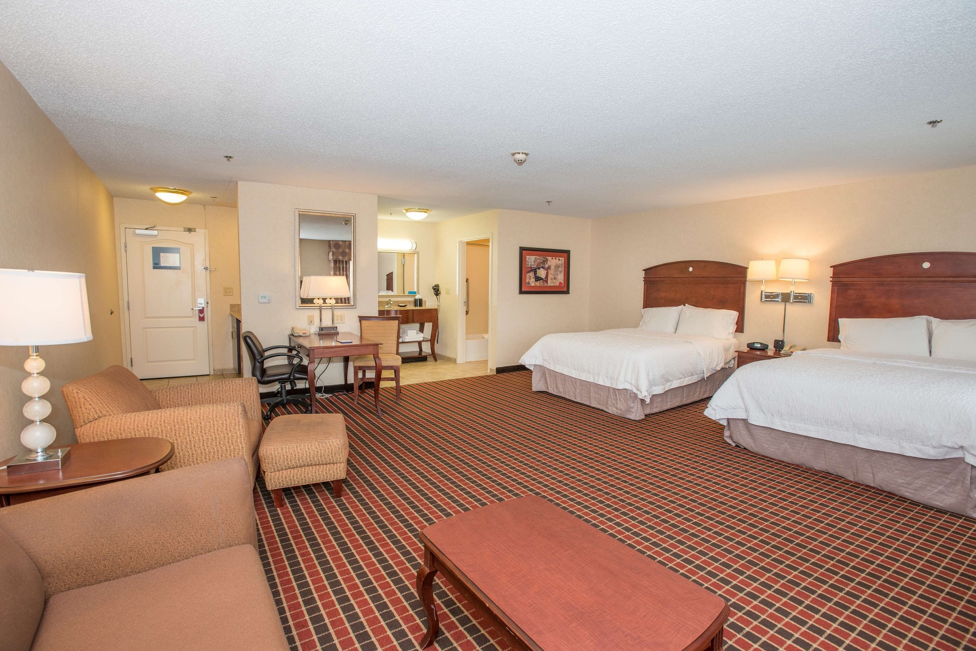 hampton inn and suites dayton airport