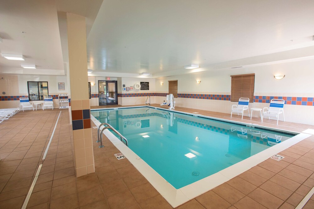 hampton inn and suites dayton airport