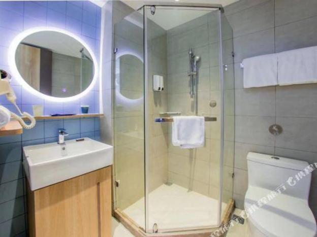 home inn zhenjiang zhongshan bridge rt mart