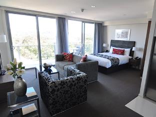 adina serviced apartments canberra dickson