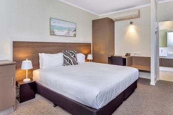 new haus by hougoumont hotel