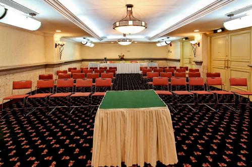 holiday inn queretaro centro historico by ihg