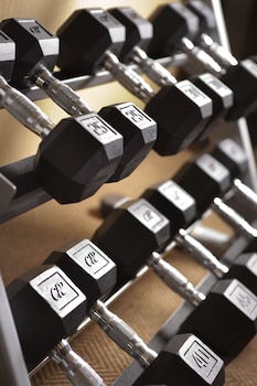 holiday inn and suites barstow