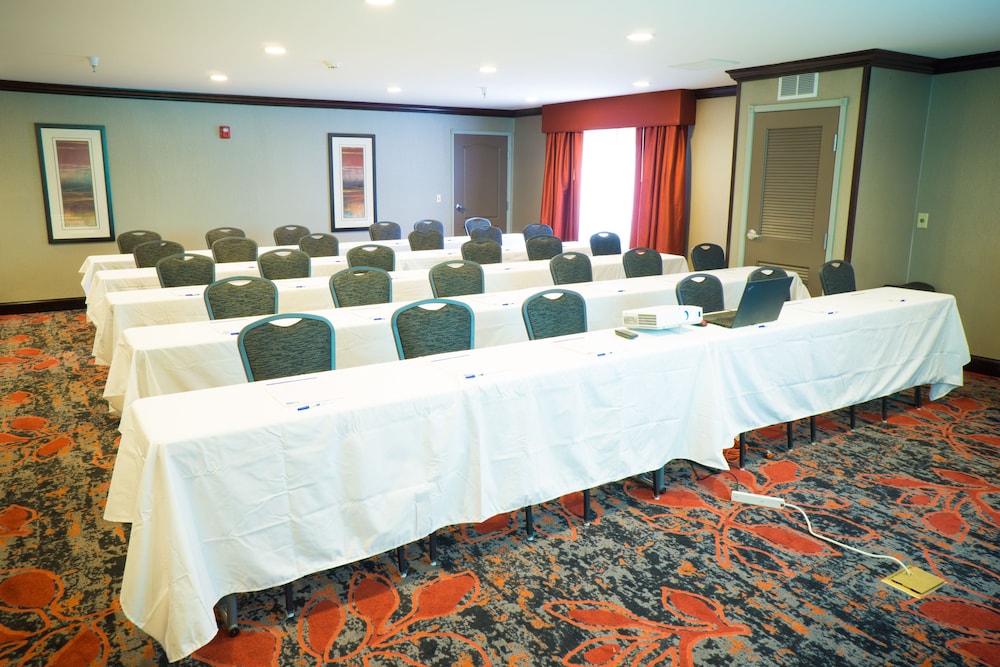 holiday inn express hotel and suites rapid city by ihg