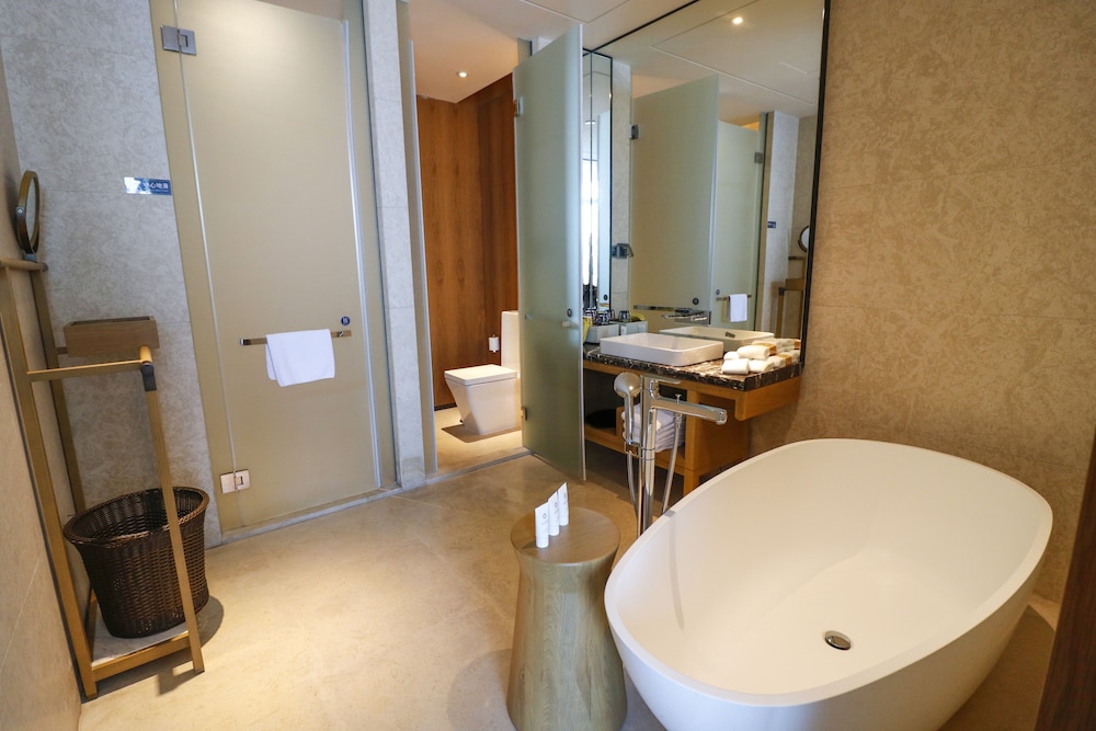 voco thousand island lake by ihg