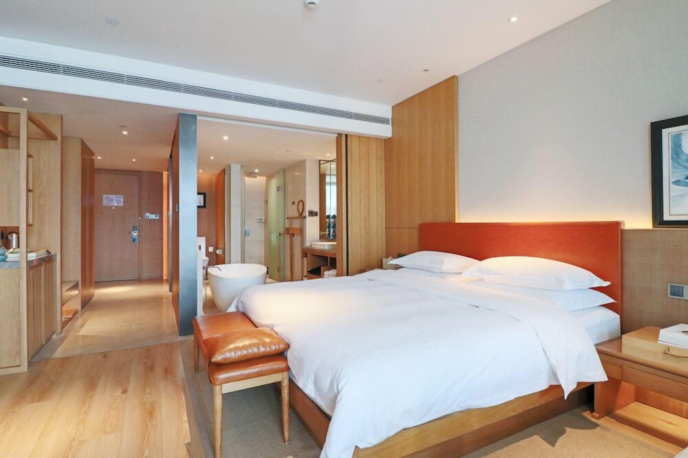 voco thousand island lake by ihg