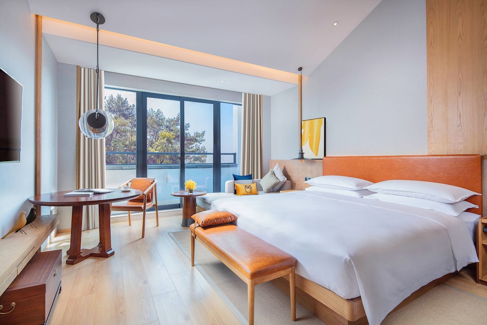 voco thousand island lake by ihg