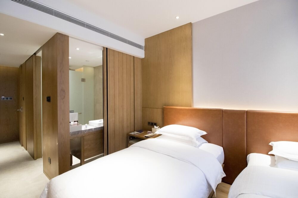 voco thousand island lake by ihg