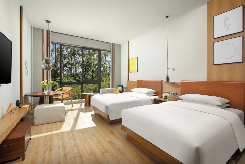 voco thousand island lake by ihg