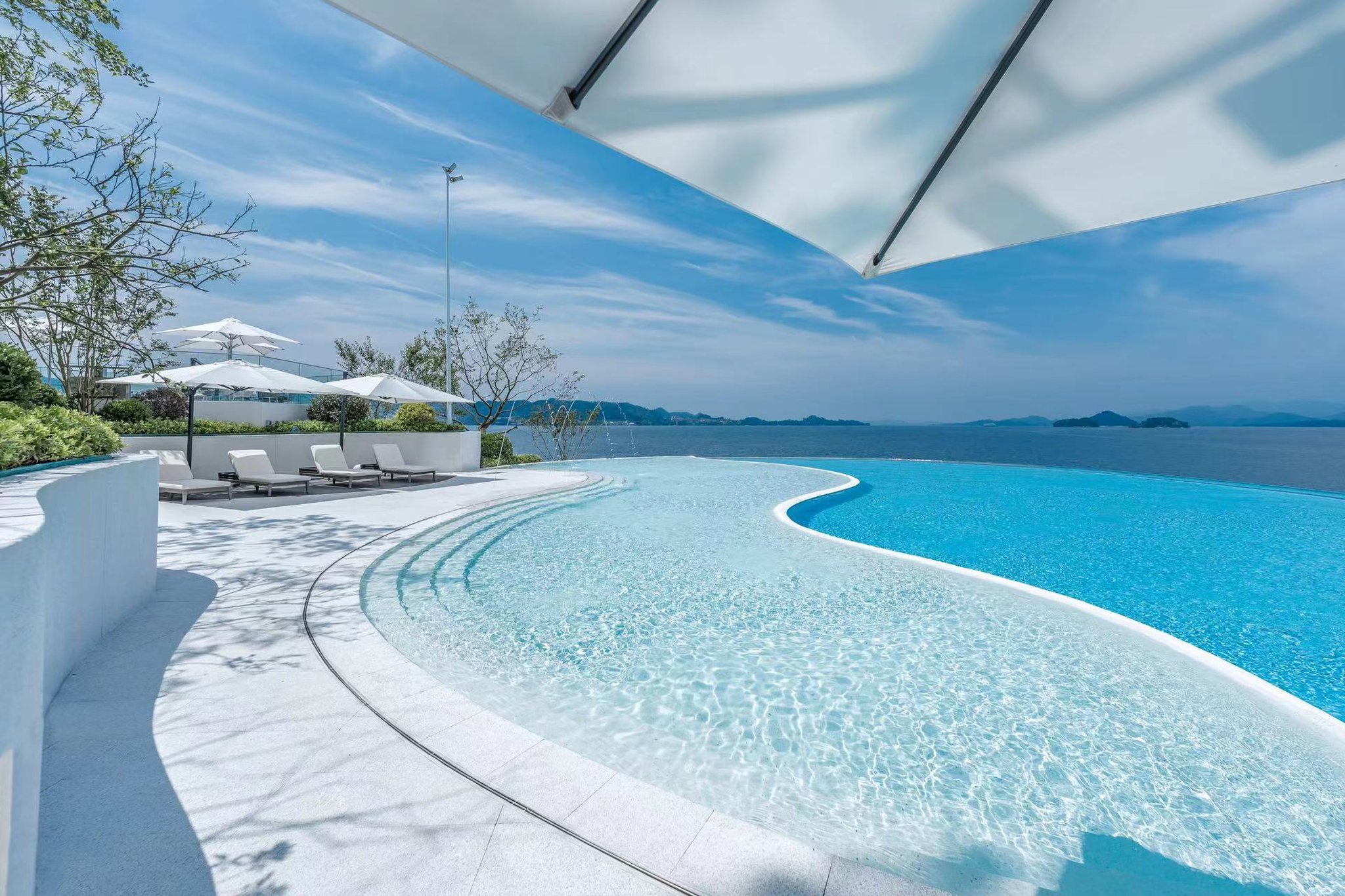 voco thousand island lake by ihg