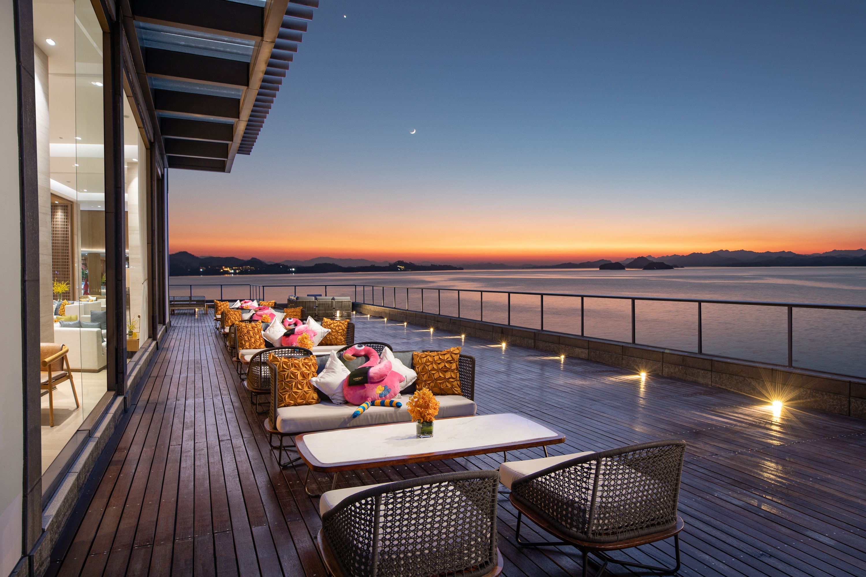voco thousand island lake by ihg