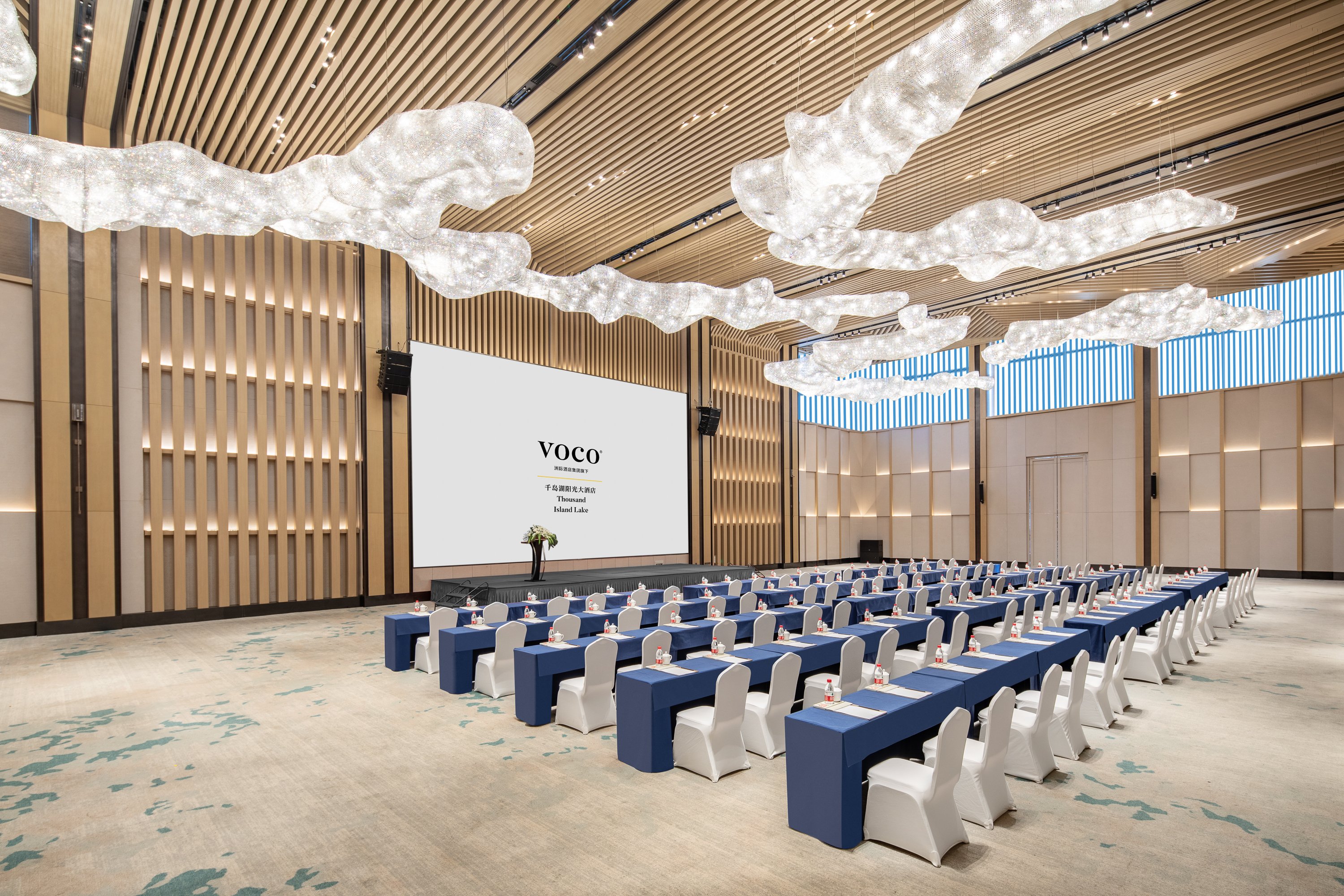 voco thousand island lake by ihg