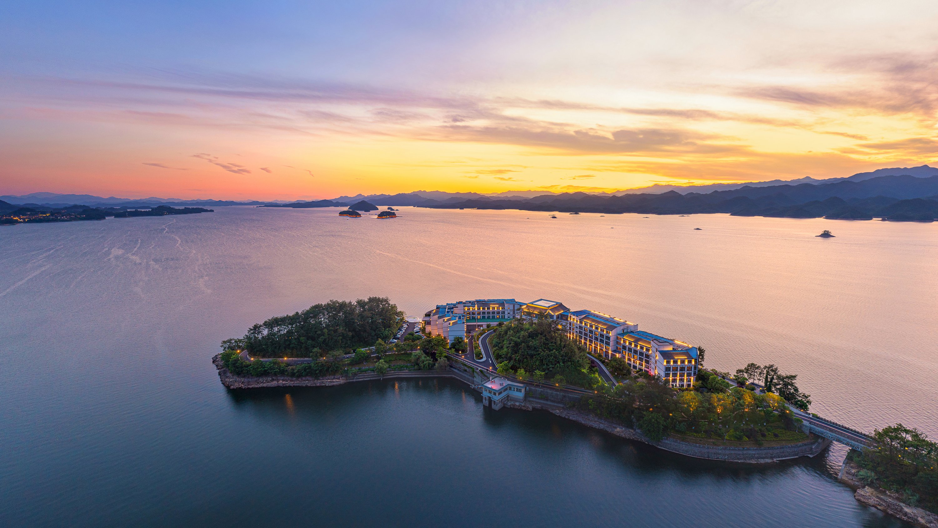 voco thousand island lake by ihg