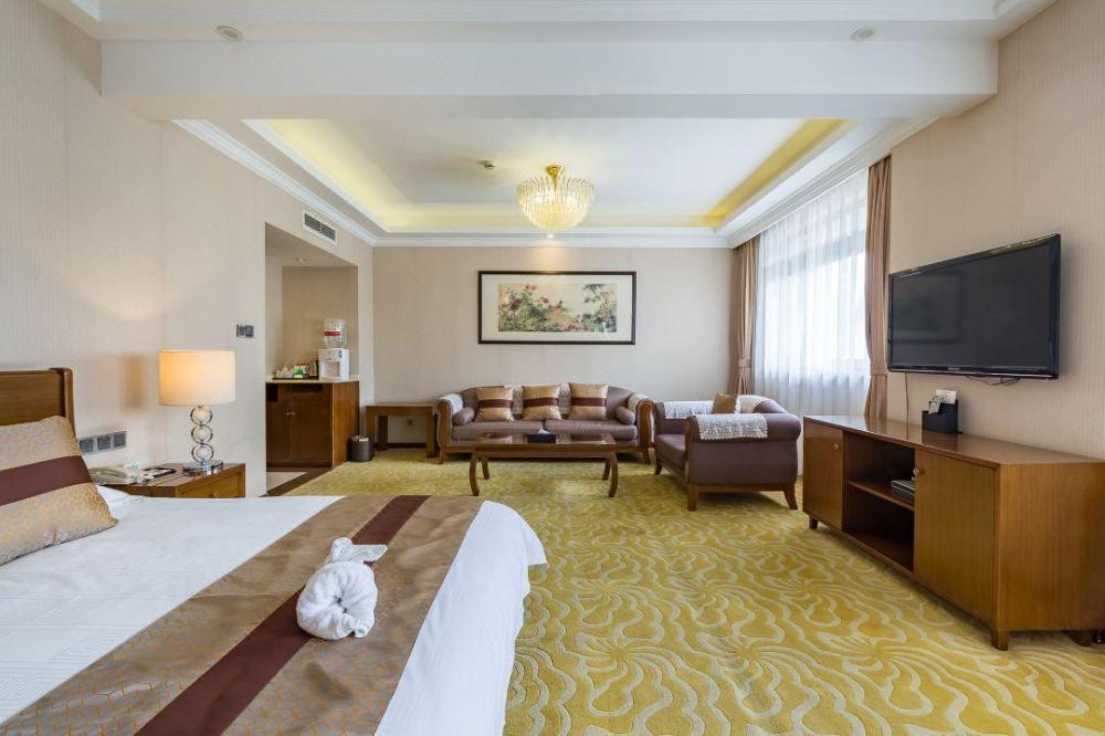 hongqiao yunfeng hotel