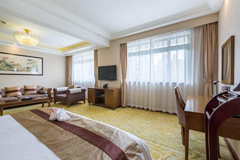 hongqiao yunfeng hotel