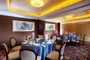 hongqiao yunfeng hotel
