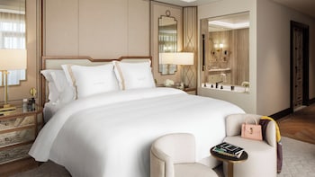 jumeirah mina al salam