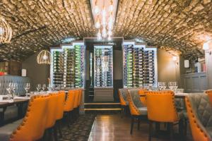 The Bear Hotel,Cardiff>>Bridgend,3 star