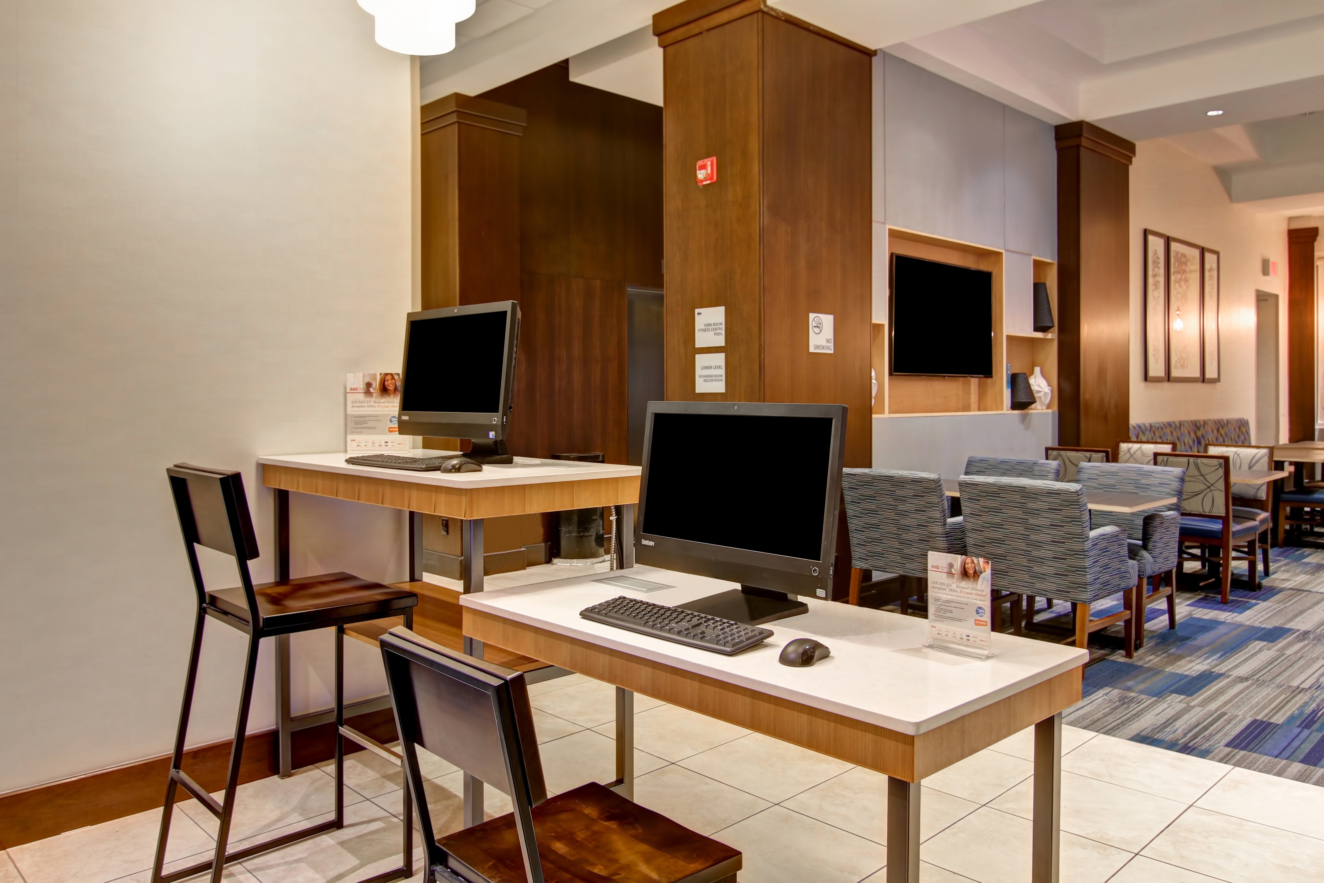 holiday inn express and suites toronto markham