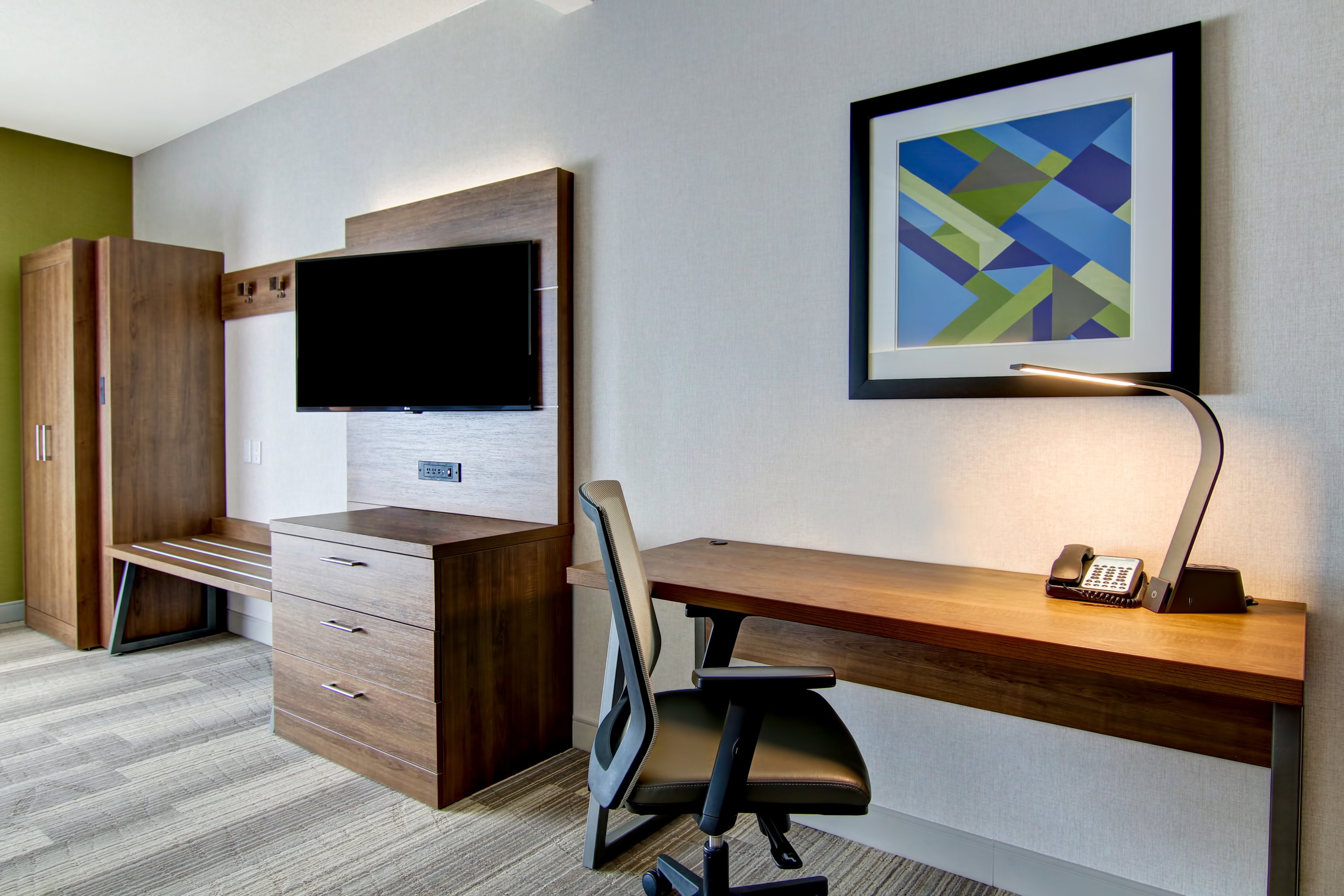 holiday inn express and suites toronto markham