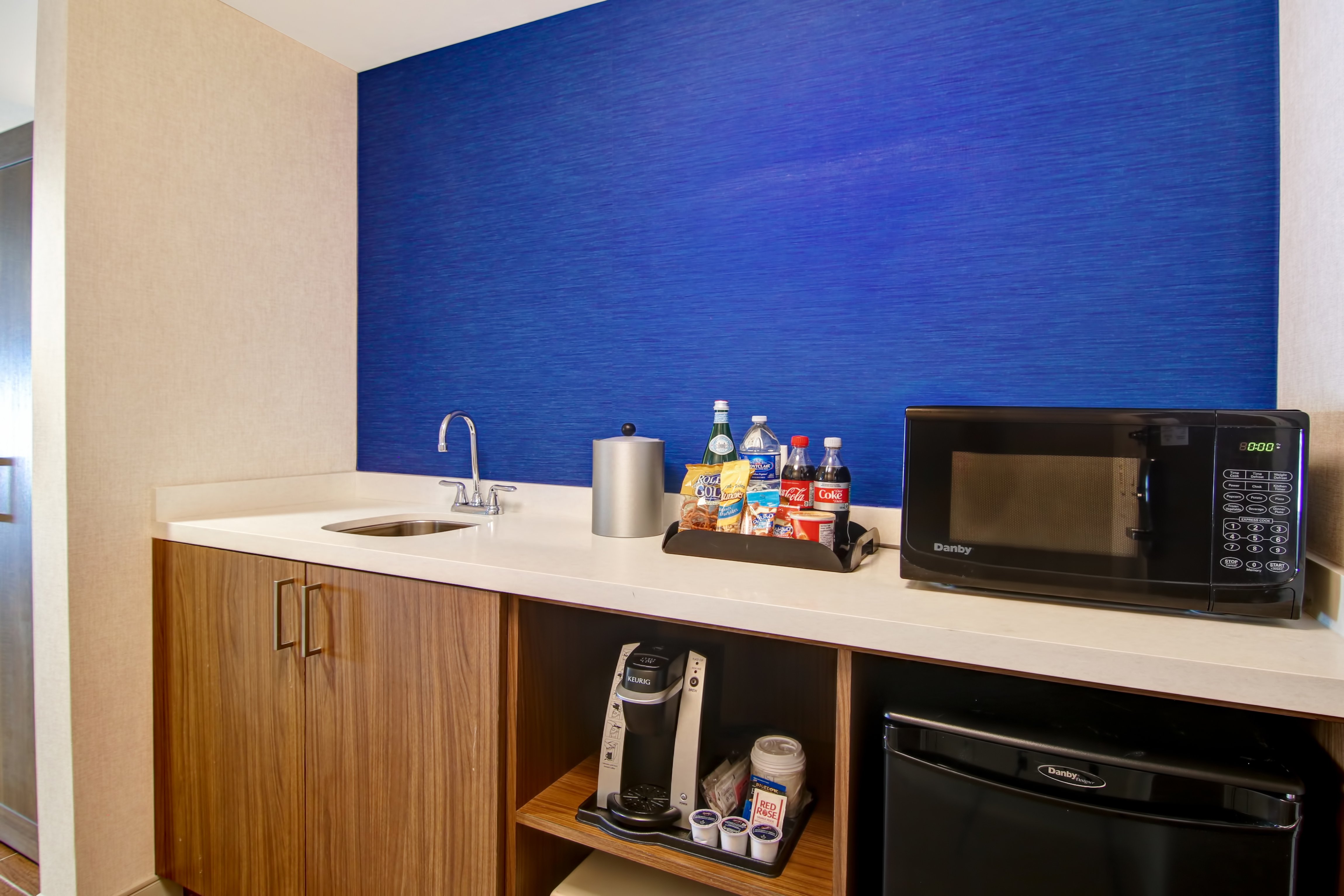 holiday inn express and suites toronto markham