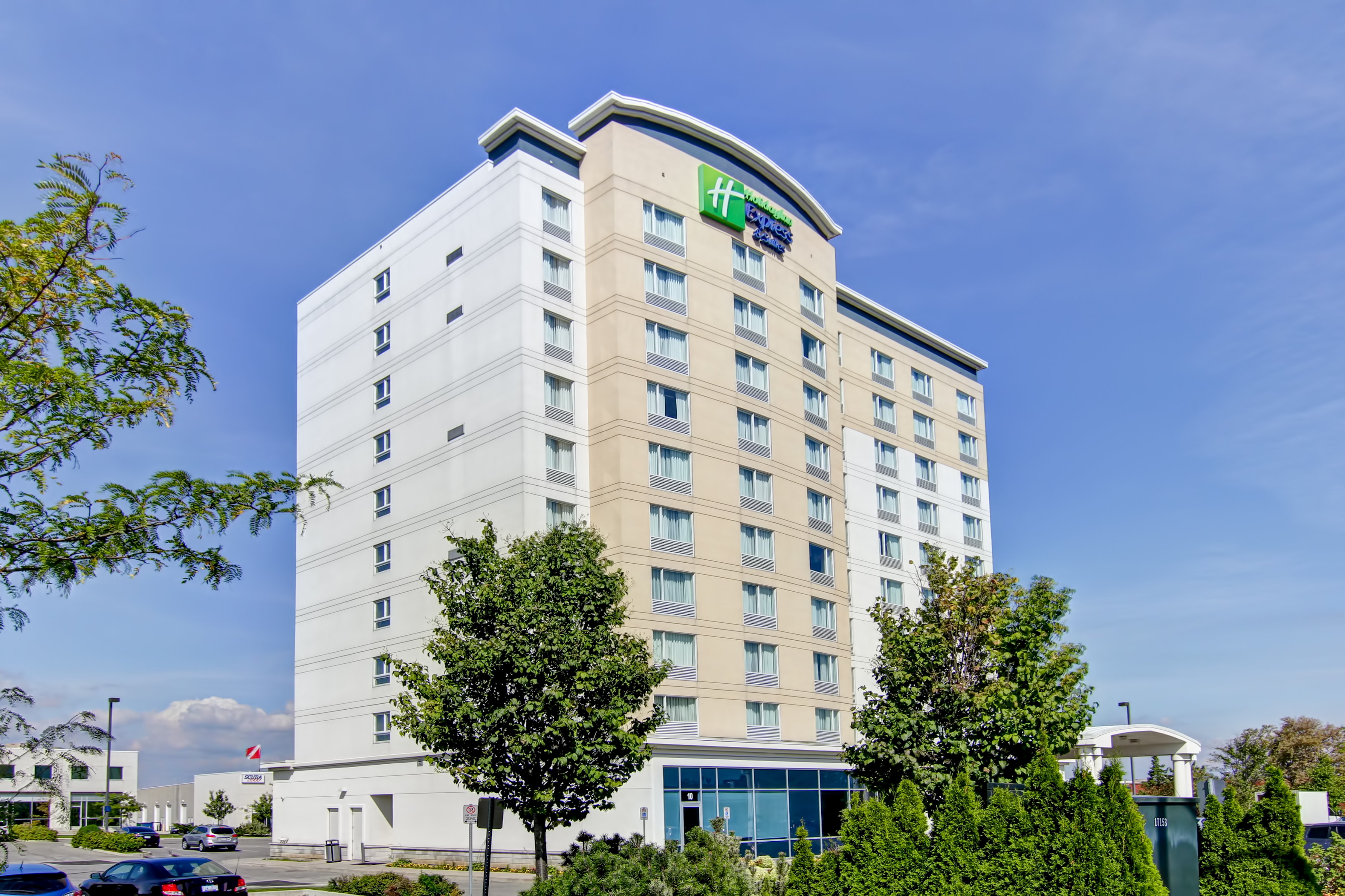 holiday inn express and suites toronto markham