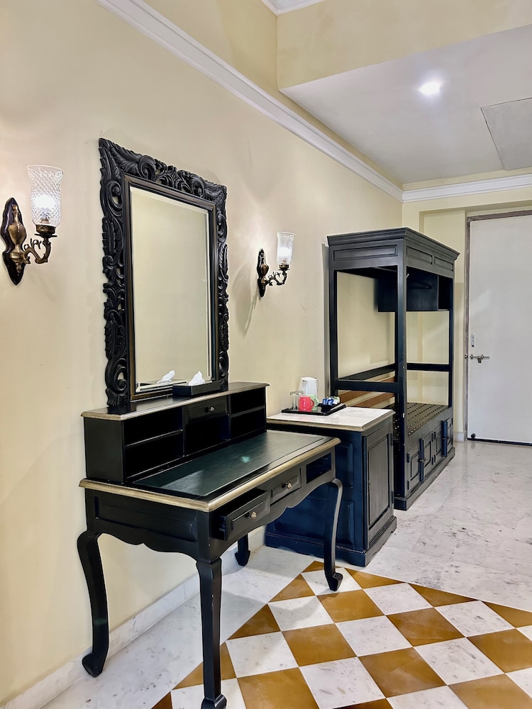 umaid palace an organic retreat