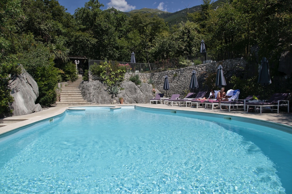 hotel querceto garda lake collection