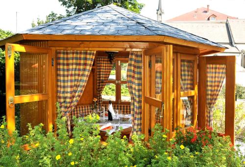 hotel zum goldenen hirschen