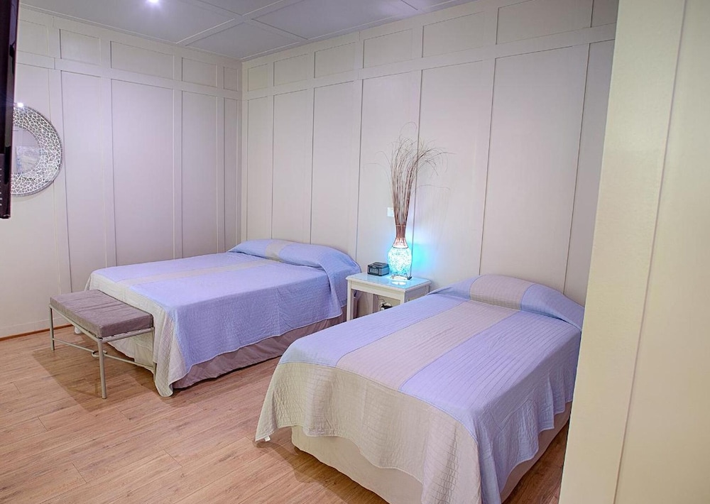 hotel plaza yara