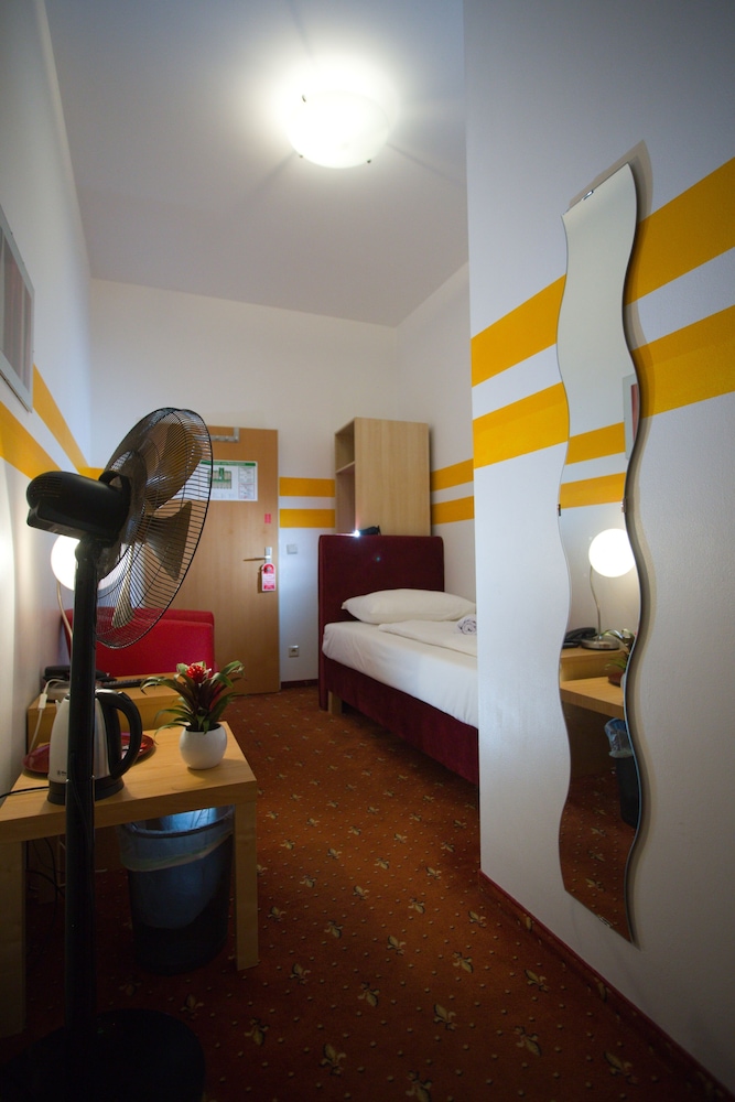 hotel city residence