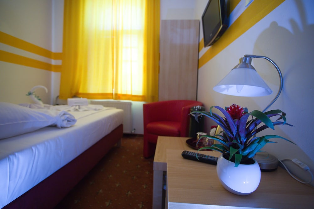 hotel city residence