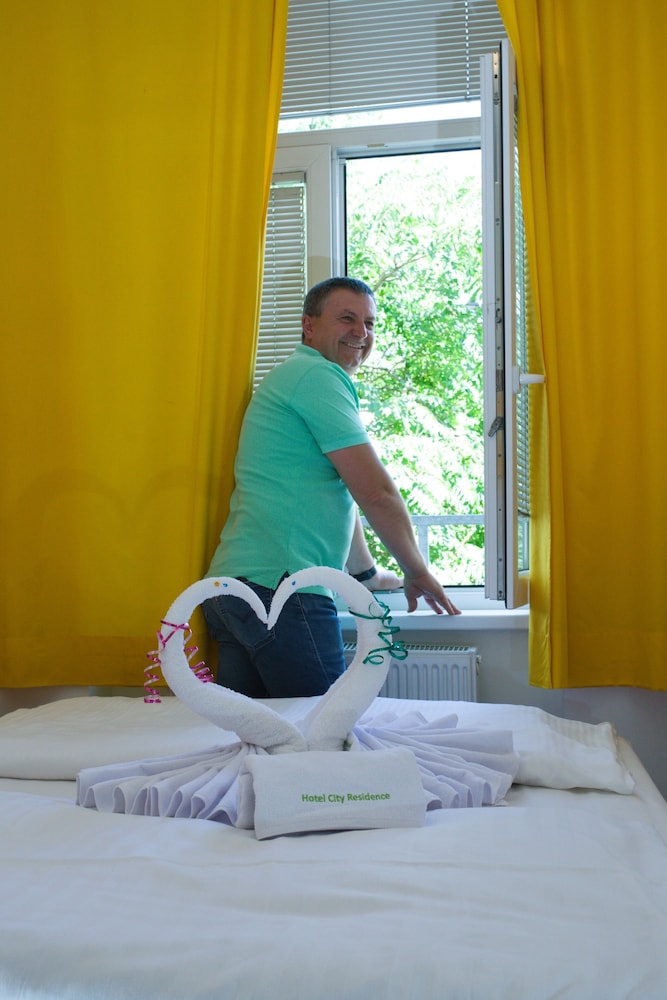 hotel city residence