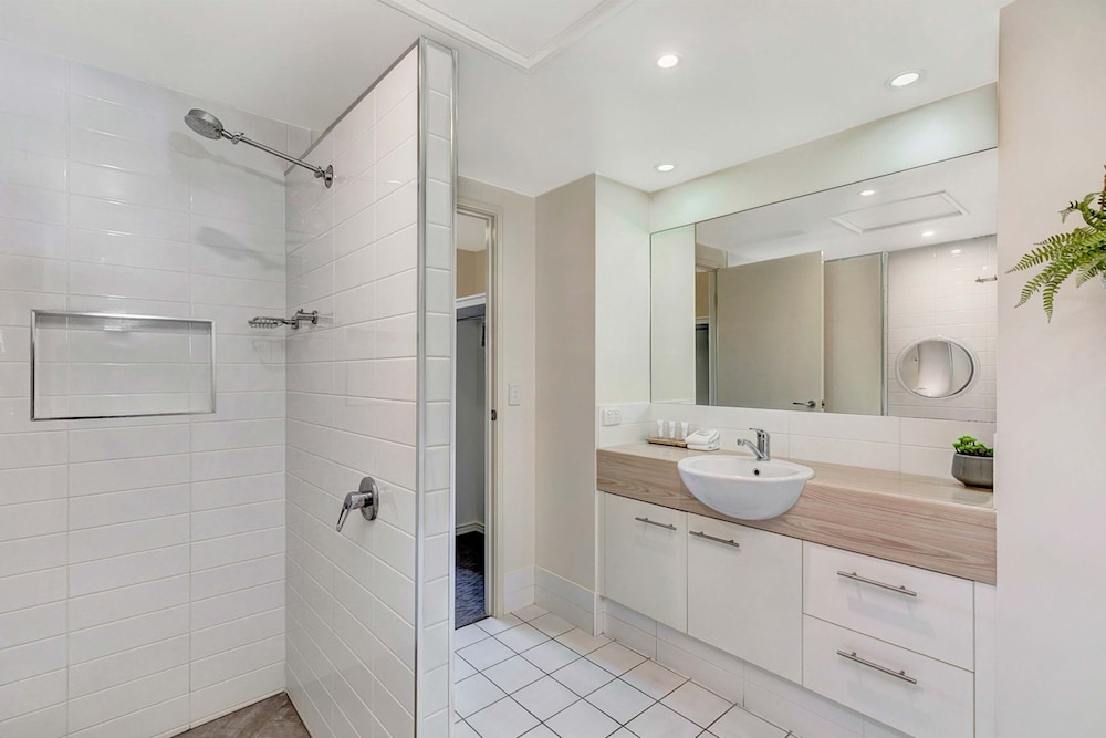 ramada encore by wyndham whale cove