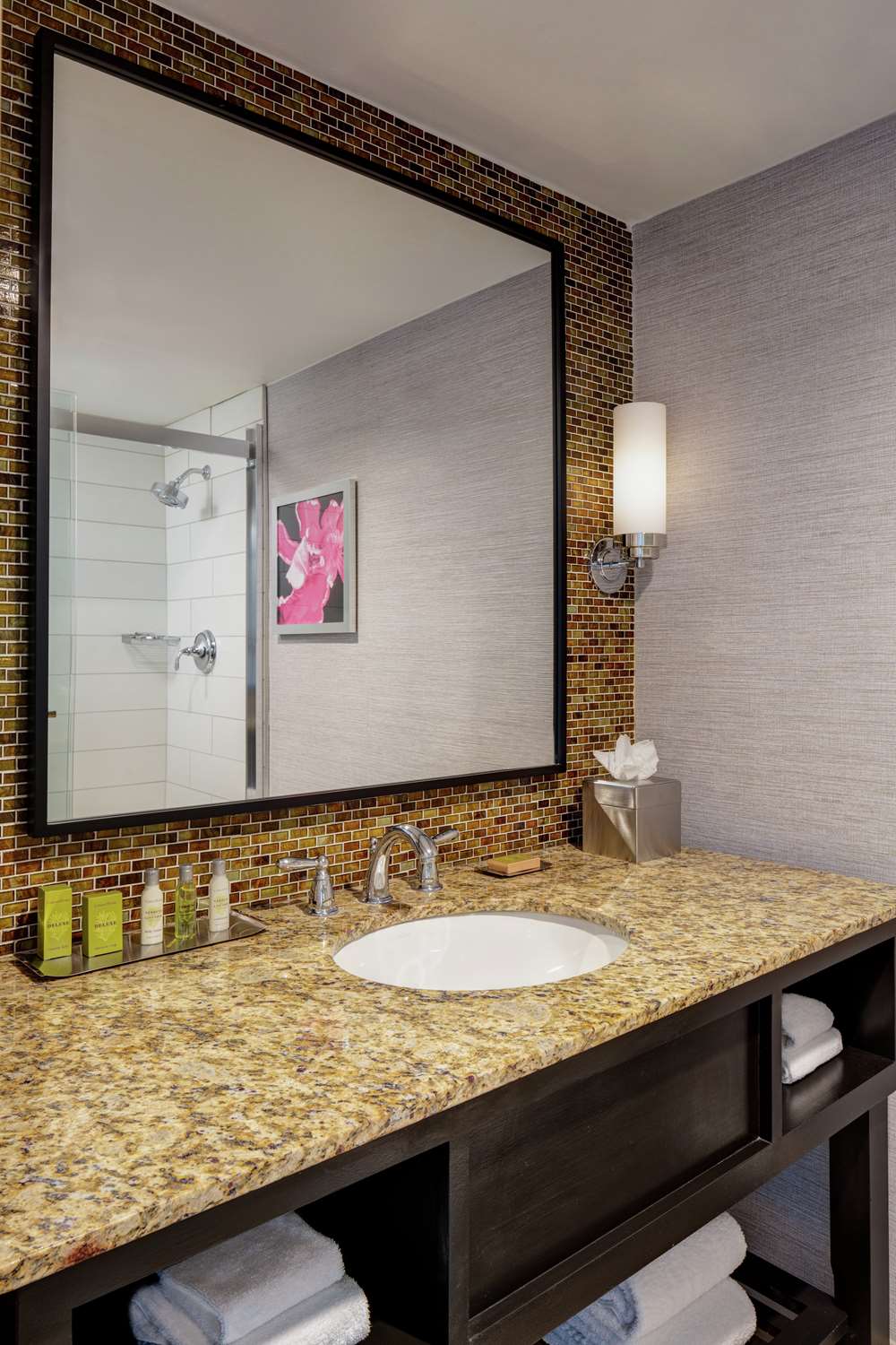 doubletree by hilton fairfield hotel and suites