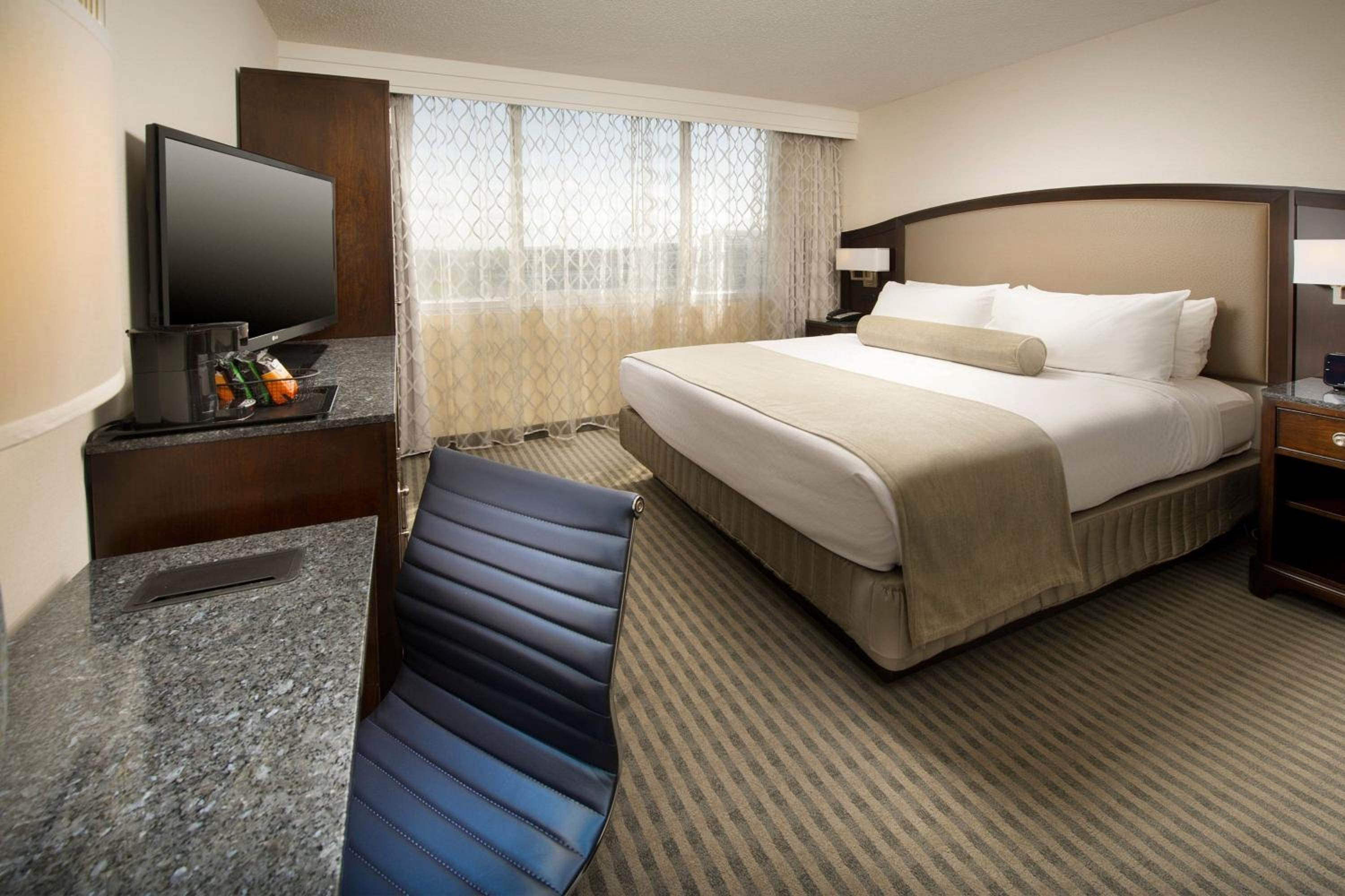 doubletree by hilton fairfield hotel and suites