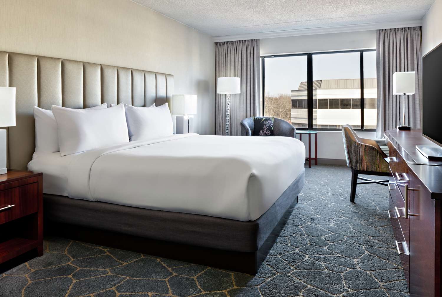 doubletree by hilton fairfield hotel and suites