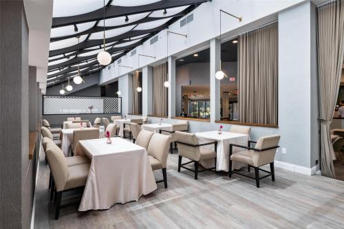 doubletree by hilton fairfield hotel and suites