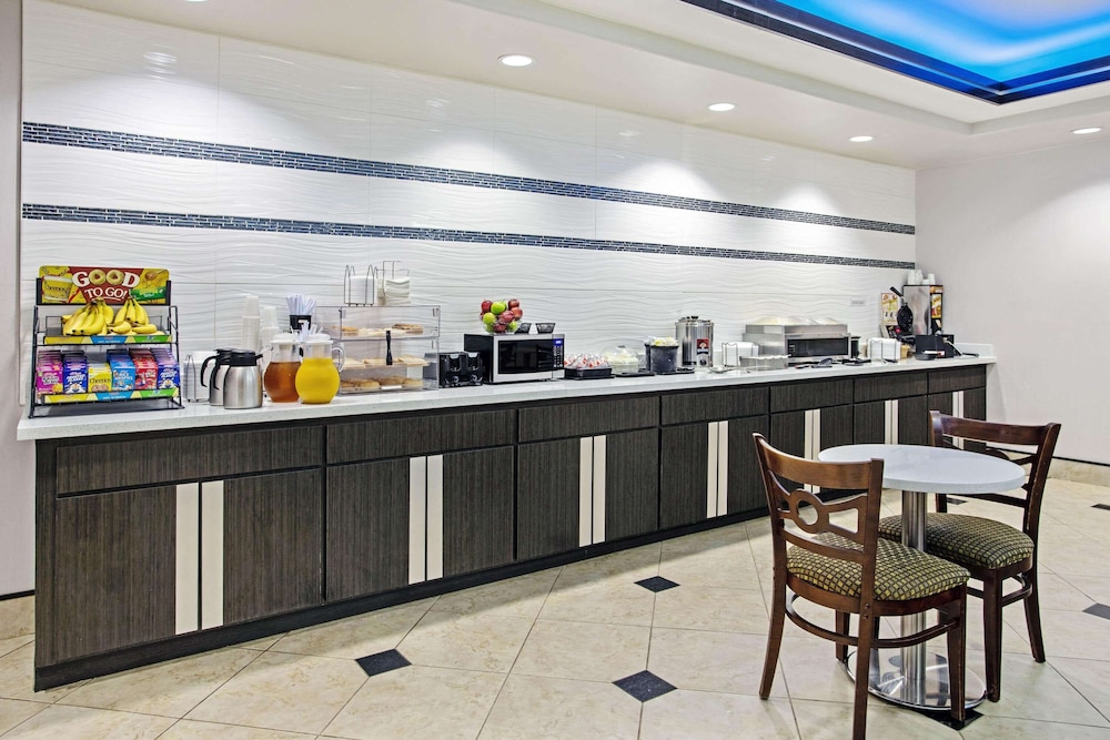 La Quinta Inn & Suites By Wyndham Fairfield Tx,Texas>>Fairfield,3 star