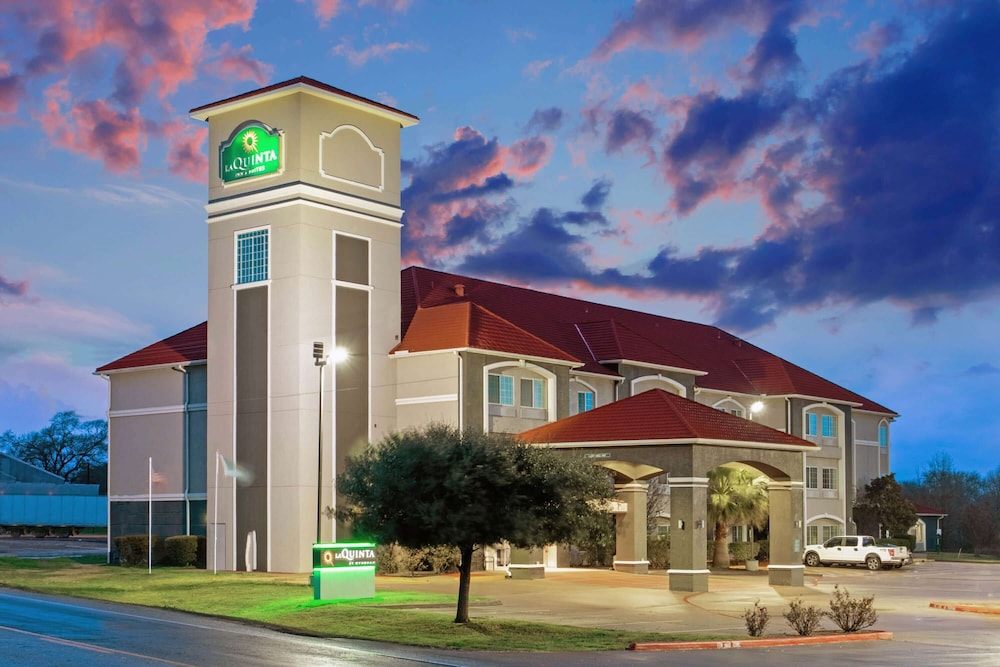 La Quinta Inn & Suites By Wyndham Fairfield Tx,Texas>>Fairfield,3 star