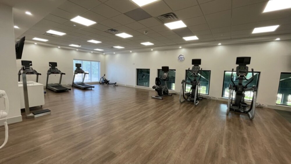 holiday inn express fall river north by ihg