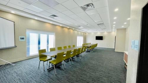 holiday inn express fall river north by ihg
