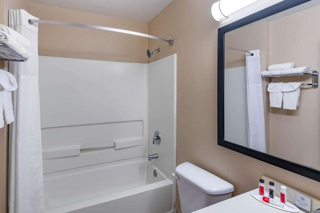 baymont inn by wyndham farmington