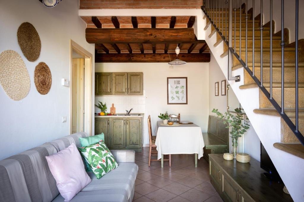 Borgo Verde,In Rosignano Marittimo,3 star
