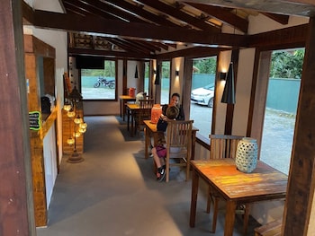 pousada tubes maresias