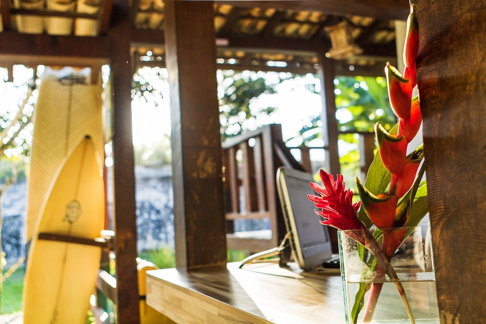 pousada tubes maresias