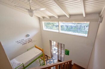 pousada tubes maresias