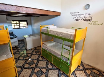 pousada tubes maresias