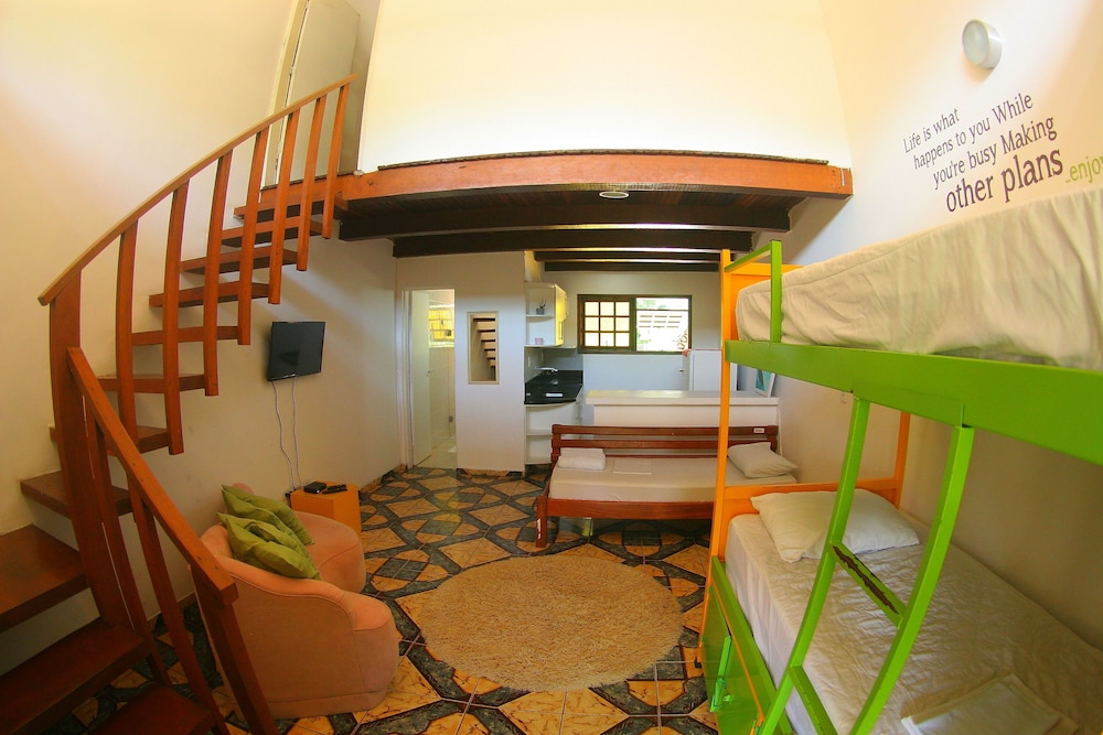 pousada tubes maresias